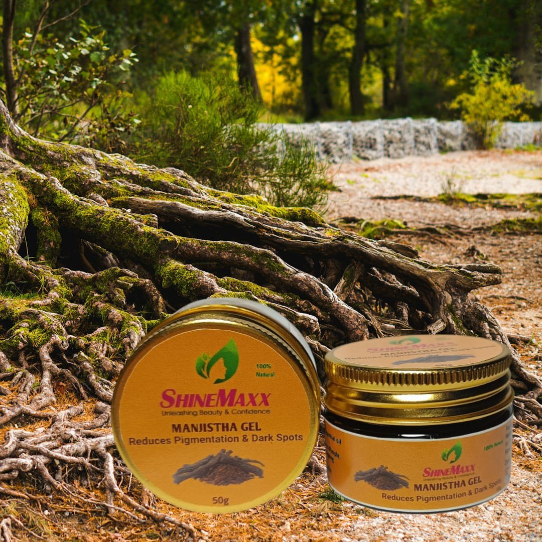 Close-Up of Manjistha Gel with Herbal Ingredients